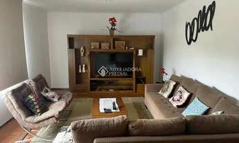 Imagem: Sobrado Amplo à Venda em Ferrazópolis