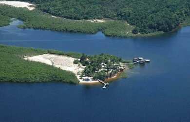 Imagem: Lote à venda em rua pública, ILHA, Saubara