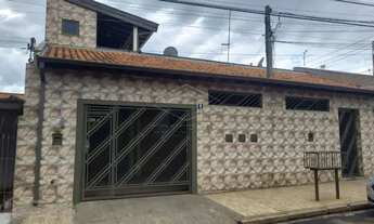 Imagem: 4 kitnets - Carolina