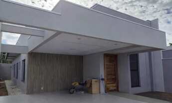 Imagem 3: Casa à venda - 1205 Sul - Piscina, área gourmet e pé-direito alto