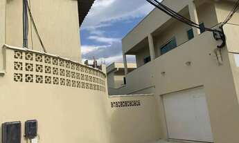 Imagem 2: Locação de linda casa em Blindex no Maria Helena