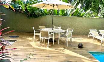 Imagem 5: Casa de condomínio térrea para venda possui 380 metros quadrados com 5 quartos