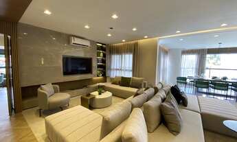 Imagem: Altíssimo padrão com 4 dormitórios ao