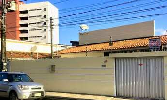 Imagem 7: Casa na Rua do colégio Madalena Sofia