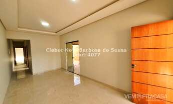 Imagem 4: LINDO IMÓVEL COM 03 DORMITÓRIOS E CÔMODOS AMPLOS