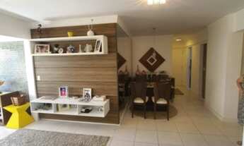 Imagem 3: Costa Azul 3/4, semi mobiliado, excelente acabamento, Vista mar, andar alto ótima localiz