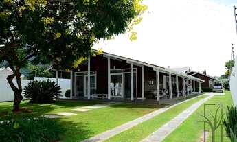 Imagem 2: FLORIANÓPOLIS - Casa Padrão - LAGOA DA CONCEIÇÃO