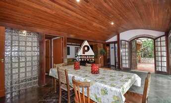 Imagem 4: Casa de rua no Cosme Velho