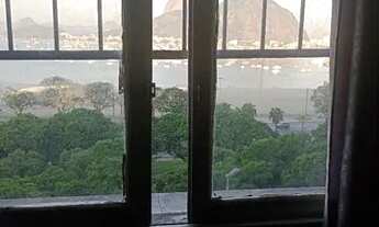 Imagem 7: Quarto feminino compartilhado Botafogo