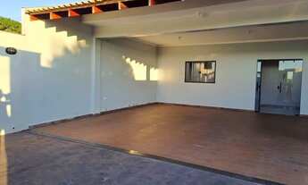 Imagem 2: Casa com 3 suítes e varanda gourmet