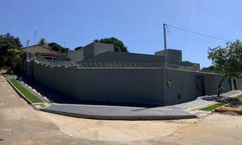 Imagem: CASA COM ESPAÇO ENORME E OTIMÓ ACABAMENTO