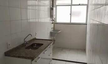 Imagem 4: Primeira locação, apto com 2 qts e vaga no cond. Completo em NI