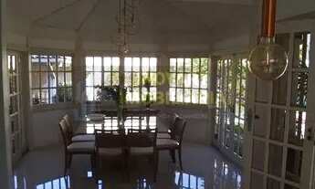 Imagem 5: Casa para venda possui 720 metros quadrados com 5 quartos em Centro - São Pedro da Aldeia