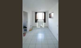 Imagem 3: Apartamento para Aluguel - Jardim Tres Marias, 2 Quartos, 50 m2