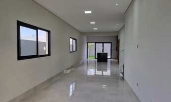 Imagem 5: Casa de condomínio sobrado para venda tem 246 metros quadrados com 4 quartos