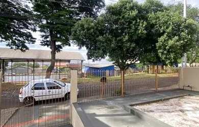 Imagem 2: Casa à venda 4 Quartos, 2 Vagas, 200M², Conjunto Vivi Xavier, Londrina - PR