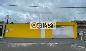 Imagem: VENDO CASA COM 3 QUARTOS/ACEITO FINANCIAMENTO