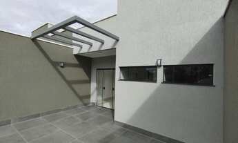 Imagem 6: Lindo sobrado 3/4 sendo 1 suíte com sacada enorme, no setor Goiânia 2, com excelente acess