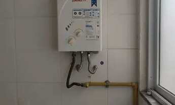 Imagem 7: Primeira locação, apto com 2 qts e vaga no cond. Completo em NI