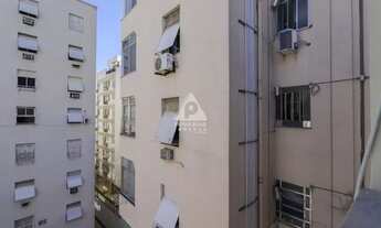 Imagem 6: Apartamento com 3 quartos e vaga em rua transversal no Flamengo