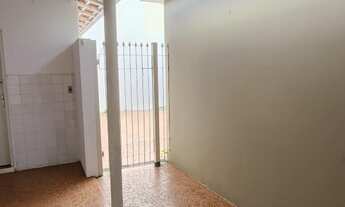 Imagem 6: Casa para aluguel tem 90 metros quadrados com 1 quarto em Vila Rezende - Piracicaba - SP