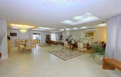 Imagem 6: EXCELENTE CASA COM 4 DORMITÓRIOS, 6 VAGAS DE GARAGEM E VISTA PANORÂMICA