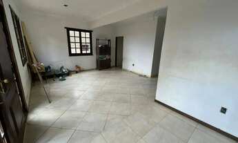 Imagem 2: Casa com 4 Quartos e 3 banheiros para Alugar, 272 m² por R$ 4.500/Mês