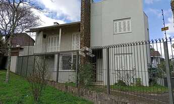 Imagem 2: Casa de 3 dormitórios no bairro Kayser