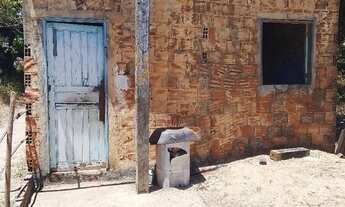 Imagem 4: Terreno com uma casa 7 de largura e 40 de comprimento