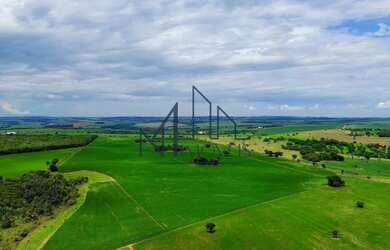 Imagem: Fazenda 9,5 Alqueires - Piracanjuba - GO