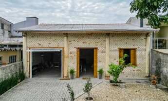 Imagem: GALPÃO RÚSTICO. Para venda com 140 metros