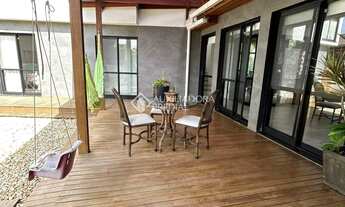 Imagem 3: Casa à venda no Condomínio Village das Alamandas - Conforto, Elegância e Segurança