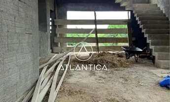 Imagem 2: Atlântica Imóveis tem excelente casa à venda em Córrego do Ouro, Macaé/RJ por R$ 395.000,0