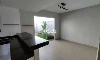 Imagem 5: Casa em condomínio disponível para locação no bairro Bosque dos Buritis em Uberlândia-MG