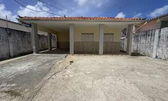 Imagem: Alugo Casa Residencial no Bessa bem próximo