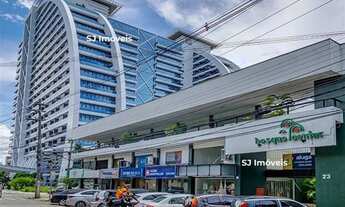 Imagem: Sala comercial em frente à Praça das Flores