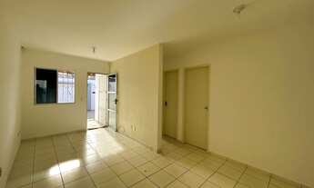 Imagem 7: Casa em rua pública na Cidade Universitária | Quintal e 2 vagas