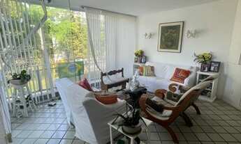 Imagem 2: Apartamento para aluguel e venda possui 190 metros quadrados com 4 quartos