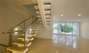 Imagem 3: Casa de condomínio para venda com 425 metros quadrados com 4 quartos