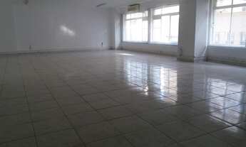 Imagem 2: Belo conjunto comercial, com espaço amplo