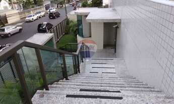 Imagem 3: Apartamento no Bairro do Parnamirim com 4 quartos sendo 2 suítes com 180m² por R$ 1.375.00