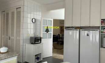 Imagem 7: Casa semi térrea em condmínio fechado, com 4 suite, repleta de armários, piscina, churrasq