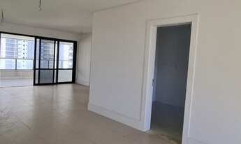 Imagem 4: 4 Suítes - 3 Varandas sendo 1 Gourmet - 295 m² - Nascente - Quarto de Serviço - 5 Vagas de