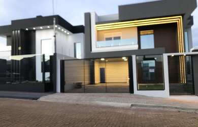 Imagem 2: Casa de alto padrão (nova