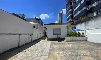 Imagem 2: Casa comercial no bairro Auxiliadora com 10 vagas, sendo 3 vagas frontais, em localização