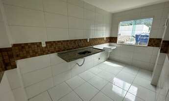 Imagem 5: Imobiliária nova aliança vende excelente apartamento com elevador em muriqui!!