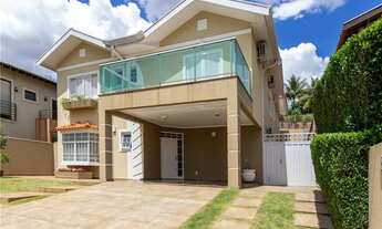 Imagem 4: Que tal morar em um delicioso condomínio cercado por muitas árvores onde você pode ouvir o