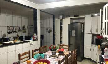 Imagem 5: Sobrado em Condomínio para Venda em Carapicuíba, PARQUE JANDAIA, 3 dormitórios, 2 suítes