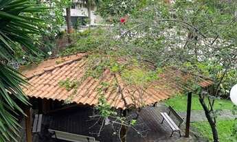 Imagem 3: Barra praia! 181m² varandão, 4 quartos/ 1 suíte c/ hidro + dep. 2 vgs + box!