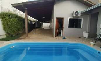 Imagem 2: Casa para aluguel com 250 metros quadrados com 3 quartos em Aeroporto Velho -